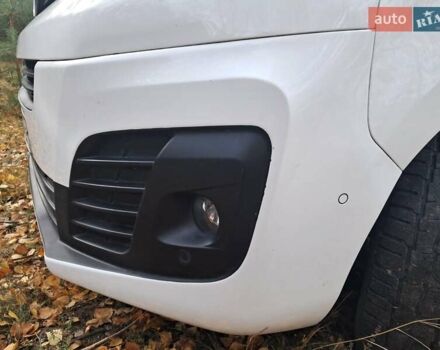 Белый Опель Виваро, объемом двигателя 2 л и пробегом 87 тыс. км за 24999 $, фото 12 на Automoto.ua