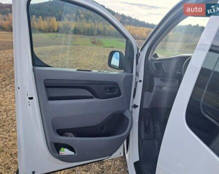 Белый Опель Виваро, объемом двигателя 2 л и пробегом 87 тыс. км за 24999 $, фото 8 на Automoto.ua