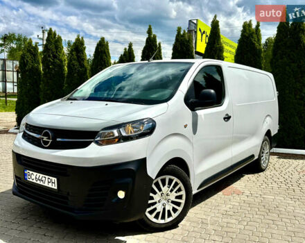 Белый Опель Виваро, объемом двигателя 2 л и пробегом 74 тыс. км за 24999 $, фото 5 на Automoto.ua