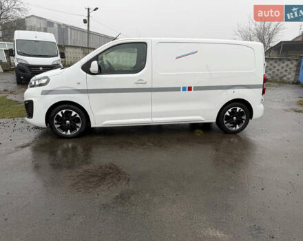 Белый Опель Виваро, объемом двигателя 1.5 л и пробегом 159 тыс. км за 19300 $, фото 9 на Automoto.ua