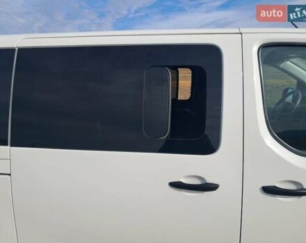 Белый Опель Виваро, объемом двигателя 2 л и пробегом 87 тыс. км за 24999 $, фото 7 на Automoto.ua