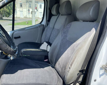 Белый Опель Виваро, объемом двигателя 1.87 л и пробегом 500 тыс. км за 8000 $, фото 8 на Automoto.ua