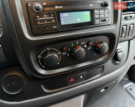 Белый Опель Виваро, объемом двигателя 1.6 л и пробегом 237 тыс. км за 17900 $, фото 30 на Automoto.ua