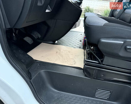 Белый Опель Виваро, объемом двигателя 1.6 л и пробегом 237 тыс. км за 17900 $, фото 25 на Automoto.ua