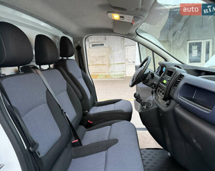 Белый Опель Виваро, объемом двигателя 1.6 л и пробегом 237 тыс. км за 17900 $, фото 35 на Automoto.ua