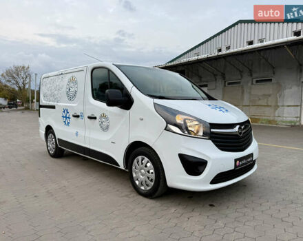 Белый Опель Виваро, объемом двигателя 1.6 л и пробегом 237 тыс. км за 17900 $, фото 8 на Automoto.ua