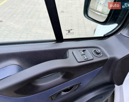 Белый Опель Виваро, объемом двигателя 1.6 л и пробегом 237 тыс. км за 17900 $, фото 21 на Automoto.ua