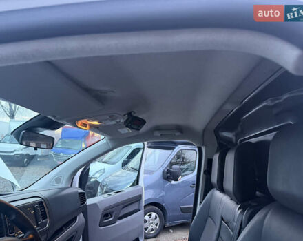 Білий Опель Віваро, об'ємом двигуна 2 л та пробігом 170 тис. км за 24900 $, фото 15 на Automoto.ua