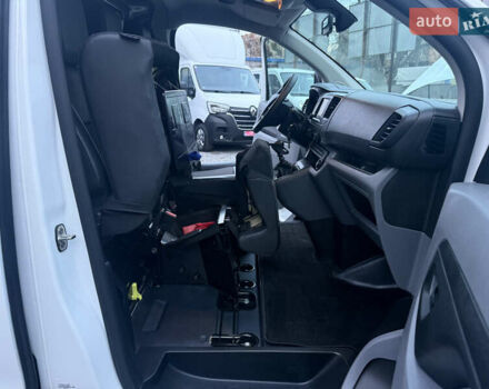 Білий Опель Віваро, об'ємом двигуна 2 л та пробігом 170 тис. км за 24900 $, фото 30 на Automoto.ua