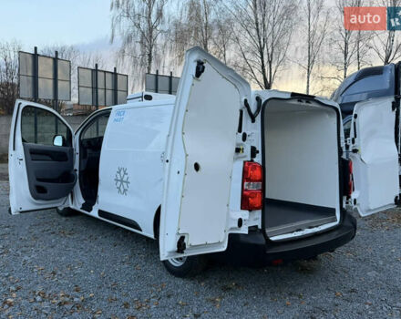 Білий Опель Віваро, об'ємом двигуна 2 л та пробігом 170 тис. км за 24900 $, фото 38 на Automoto.ua