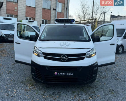 Білий Опель Віваро, об'ємом двигуна 2 л та пробігом 170 тис. км за 24900 $, фото 35 на Automoto.ua
