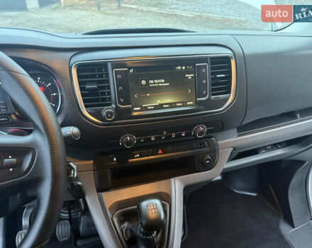 Білий Опель Віваро, об'ємом двигуна 2 л та пробігом 170 тис. км за 24900 $, фото 21 на Automoto.ua