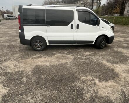 Білий Опель Віваро, об'ємом двигуна 2 л та пробігом 240 тис. км за 11500 $, фото 6 на Automoto.ua