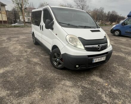 Білий Опель Віваро, об'ємом двигуна 2 л та пробігом 240 тис. км за 11500 $, фото 2 на Automoto.ua