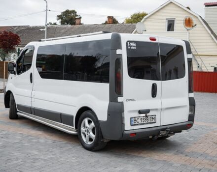 Белый Опель Виваро, объемом двигателя 1.8 л и пробегом 400 тыс. км за 7800 $, фото 4 на Automoto.ua