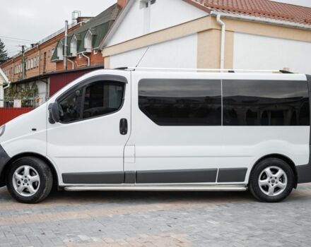 Белый Опель Виваро, объемом двигателя 1.8 л и пробегом 400 тыс. км за 7800 $, фото 3 на Automoto.ua