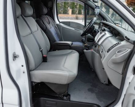 Белый Опель Виваро, объемом двигателя 1.8 л и пробегом 400 тыс. км за 7800 $, фото 11 на Automoto.ua