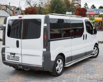 Белый Опель Виваро, объемом двигателя 1.8 л и пробегом 400 тыс. км за 7800 $, фото 6 на Automoto.ua