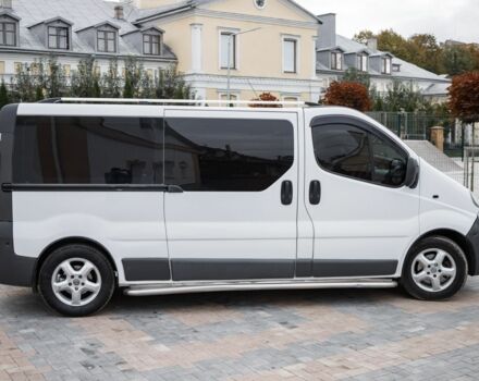 Белый Опель Виваро, объемом двигателя 1.8 л и пробегом 400 тыс. км за 7800 $, фото 7 на Automoto.ua