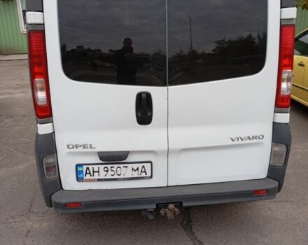 Белый Опель Виваро, объемом двигателя 2 л и пробегом 425 тыс. км за 7000 $, фото 2 на Automoto.ua