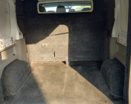 Білий Опель Віваро, об'ємом двигуна 2 л та пробігом 200 тис. км за 10000 $, фото 14 на Automoto.ua