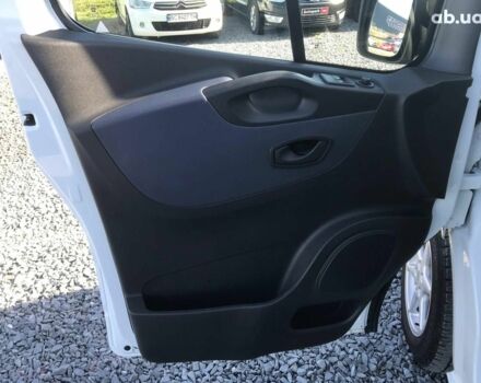 Белый Опель Виваро, объемом двигателя 1.6 л и пробегом 196 тыс. км за 14990 $, фото 12 на Automoto.ua