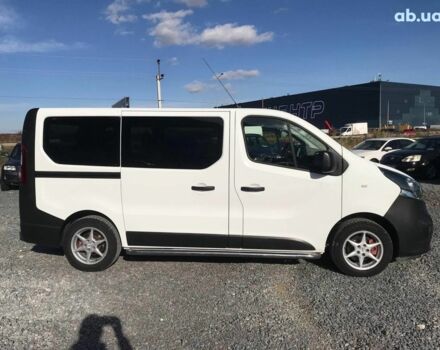 Белый Опель Виваро, объемом двигателя 1.6 л и пробегом 196 тыс. км за 14990 $, фото 3 на Automoto.ua