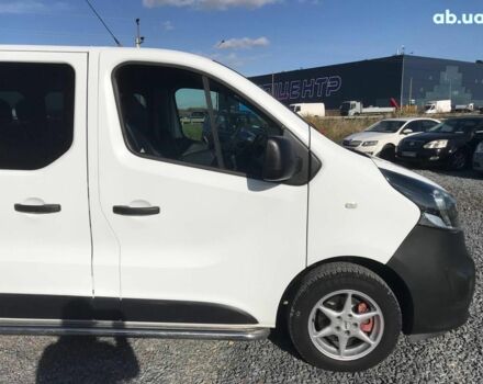 Белый Опель Виваро, объемом двигателя 1.6 л и пробегом 196 тыс. км за 14990 $, фото 4 на Automoto.ua