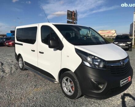 Белый Опель Виваро, объемом двигателя 1.6 л и пробегом 196 тыс. км за 14990 $, фото 2 на Automoto.ua