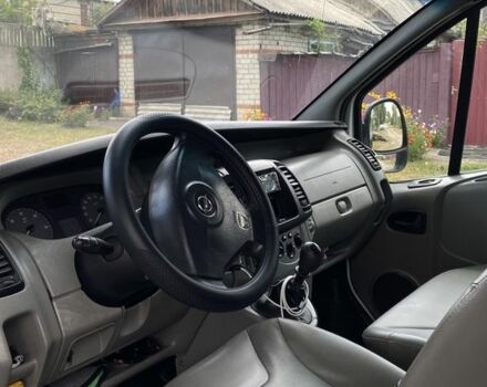 Білий Опель Віваро, об'ємом двигуна 2 л та пробігом 296 тис. км за 7600 $, фото 5 на Automoto.ua