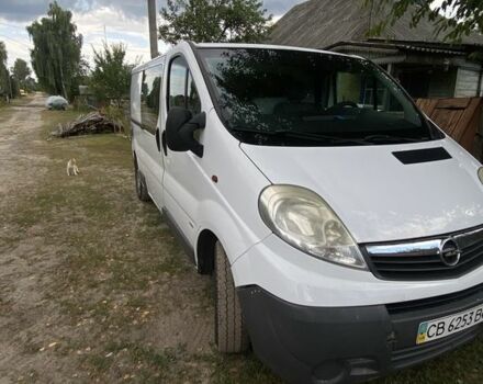 Білий Опель Віваро, об'ємом двигуна 2 л та пробігом 296 тис. км за 7600 $, фото 1 на Automoto.ua