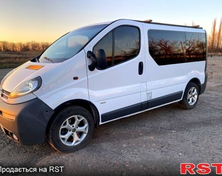 Белый Опель Виваро, объемом двигателя 25 л и пробегом 260 тыс. км за 7700 $, фото 9 на Automoto.ua