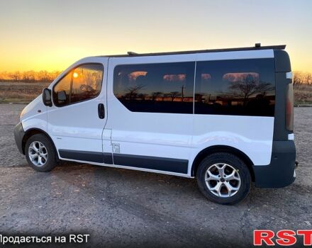 Белый Опель Виваро, объемом двигателя 25 л и пробегом 260 тыс. км за 7700 $, фото 8 на Automoto.ua