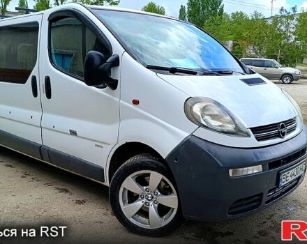 Белый Опель Виваро, объемом двигателя 1.9 л и пробегом 430 тыс. км за 7200 $, фото 4 на Automoto.ua