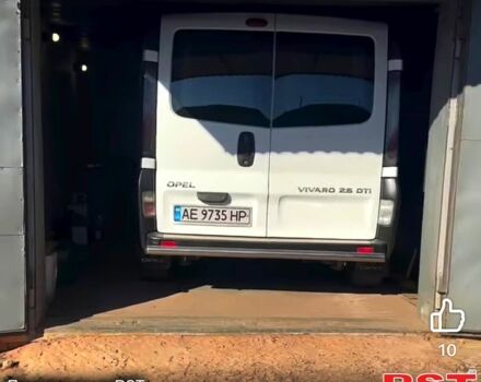 Білий Опель Віваро, об'ємом двигуна 2.5 л та пробігом 316 тис. км за 8300 $, фото 1 на Automoto.ua