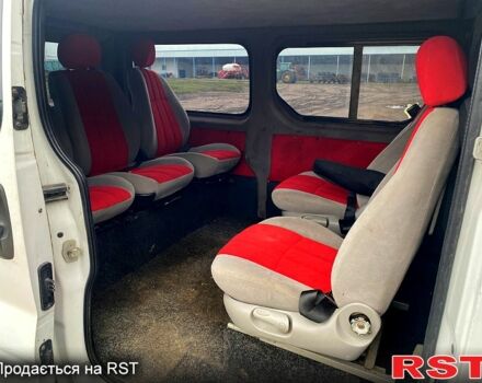 Белый Опель Виваро, объемом двигателя 1.9 л и пробегом 400 тыс. км за 6000 $, фото 8 на Automoto.ua