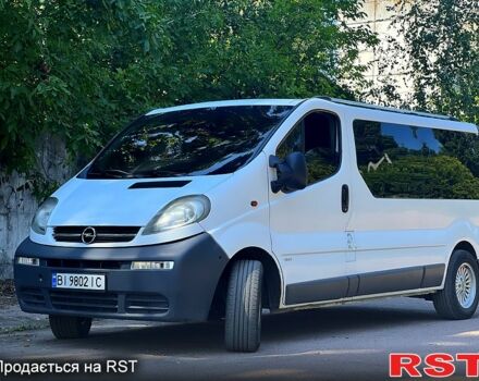 Белый Опель Виваро, объемом двигателя 1.9 л и пробегом 400 тыс. км за 6500 $, фото 3 на Automoto.ua