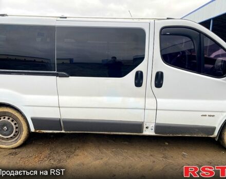 Белый Опель Виваро, объемом двигателя 1.9 л и пробегом 400 тыс. км за 6000 $, фото 9 на Automoto.ua