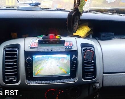 Білий Опель Віваро, об'ємом двигуна 1.9 л та пробігом 508 тис. км за 6000 $, фото 2 на Automoto.ua