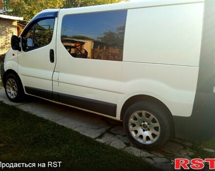 Белый Опель Виваро, объемом двигателя 1.9 л и пробегом 400 тыс. км за 5900 $, фото 2 на Automoto.ua