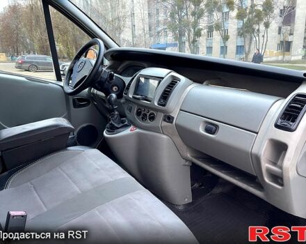 Білий Опель Віваро, об'ємом двигуна 1.9 л та пробігом 347 тис. км за 7500 $, фото 9 на Automoto.ua