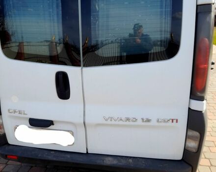 Белый Опель Виваро, объемом двигателя 1.9 л и пробегом 430 тыс. км за 7600 $, фото 4 на Automoto.ua