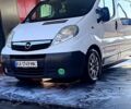 Білий Опель Віваро, об'ємом двигуна 2 л та пробігом 300 тис. км за 9000 $, фото 1 на Automoto.ua