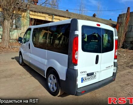 Белый Опель Виваро, объемом двигателя 2 л и пробегом 478 тыс. км за 9000 $, фото 1 на Automoto.ua