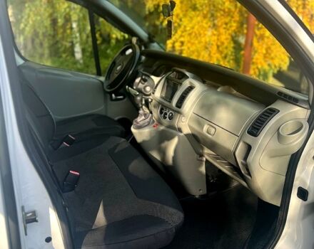 Белый Опель Виваро, объемом двигателя 2 л и пробегом 324 тыс. км за 10999 $, фото 11 на Automoto.ua