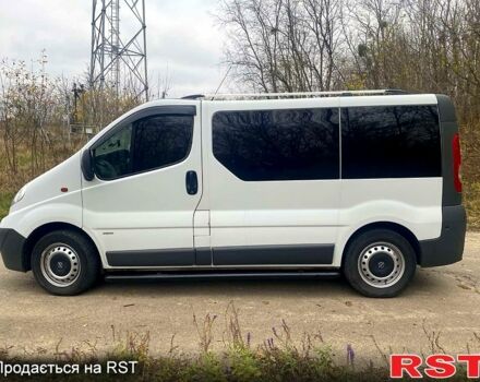 Белый Опель Виваро, объемом двигателя 2 л и пробегом 274 тыс. км за 8500 $, фото 1 на Automoto.ua