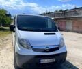 Білий Опель Віваро, об'ємом двигуна 2 л та пробігом 241 тис. км за 9800 $, фото 1 на Automoto.ua