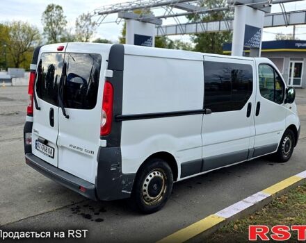 Опель Віваро 2013 у Харкові на Automoto.ua Білий Опель Віваро, об'ємом двигуна 2 л та пробігом 385 тис. км за 12700 $, фото 2 на Automoto.ua