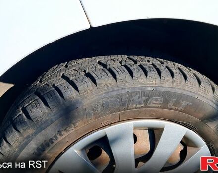 Белый Опель Виваро, объемом двигателя 1.6 л и пробегом 172 тыс. км за 15000 $, фото 10 на Automoto.ua