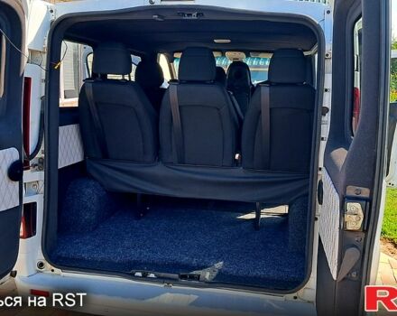 Белый Опель Виваро, объемом двигателя 1.6 л и пробегом 172 тыс. км за 15000 $, фото 7 на Automoto.ua